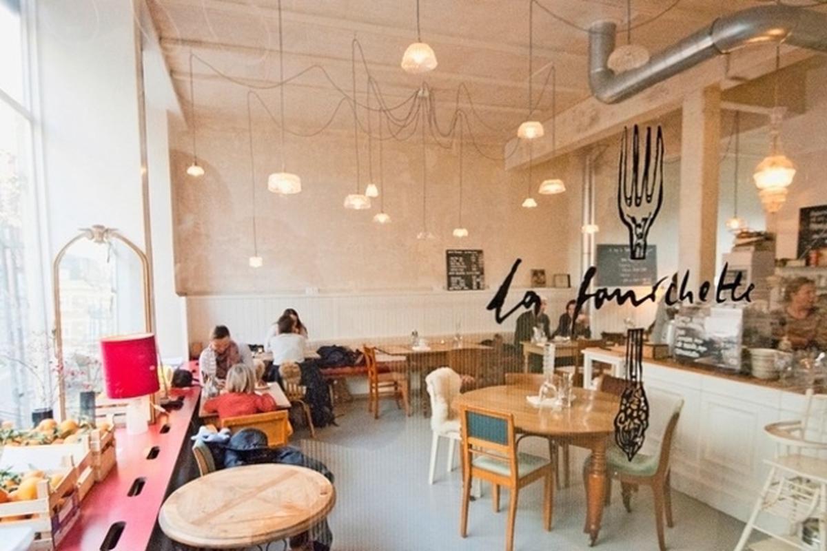 https://sarahweishaupt.cyon.site/media/pages/home/erscheinungsbild-restaurant-la-fourchette/9961e5d7c0-1625236585/8fpvbmfqk-z8sweor-p-vy.jpg